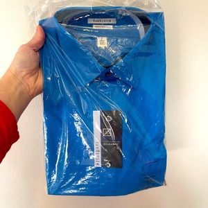Van Heusen: Men’s Dress Shirt/Reg Fit - Blue/No Iron Neck Size: 16 / 34-35 (NWT)